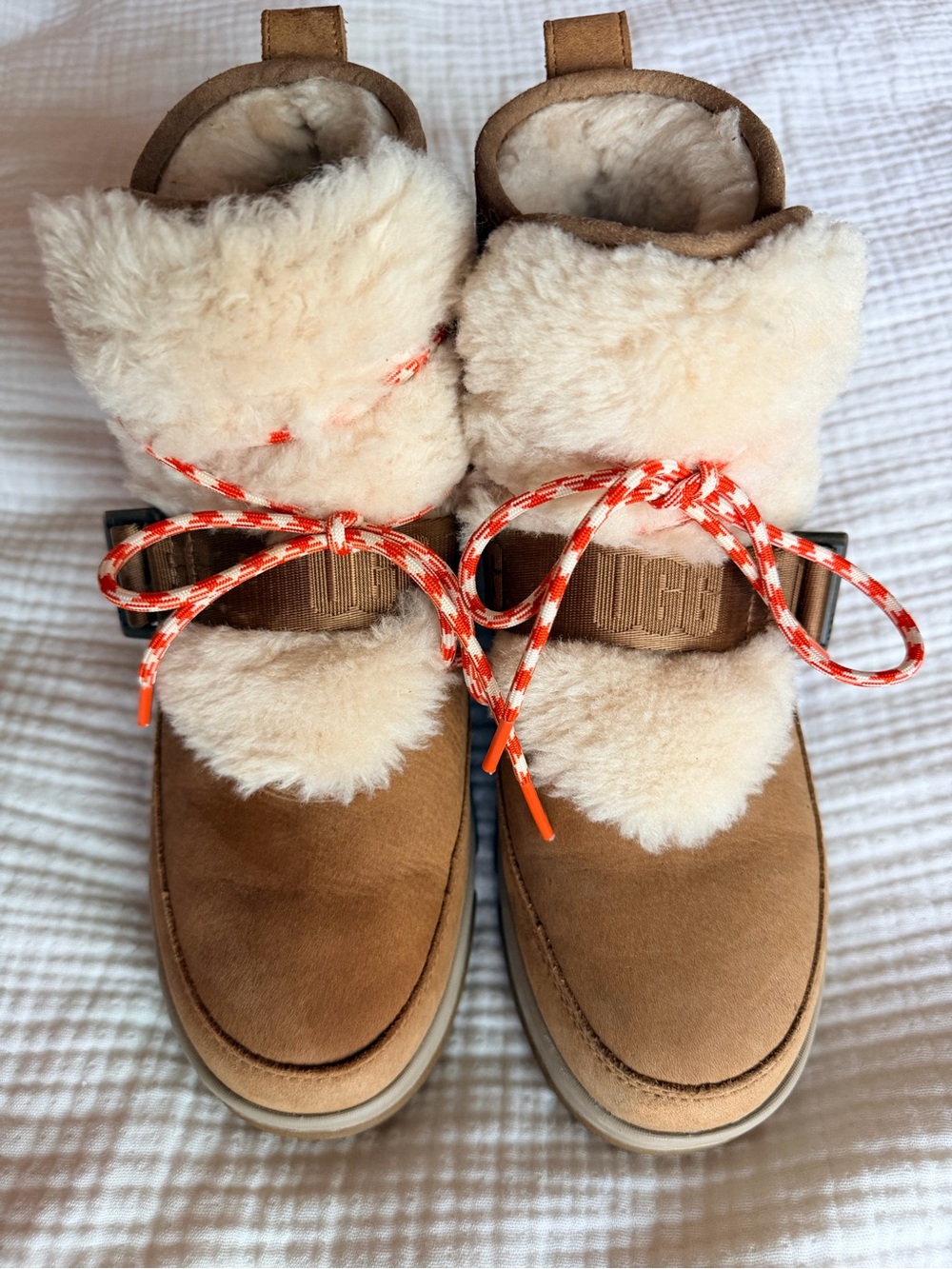UGG Classic Weather Hiker Boot in Chestnut - Picture 3 of 9